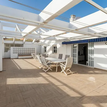 Penthouse Castillo Apartment *