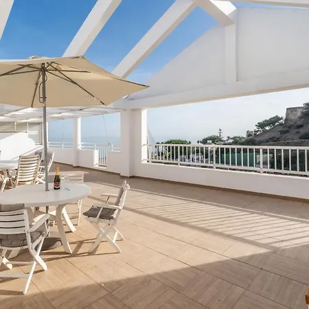 Penthouse Castillo Apartment