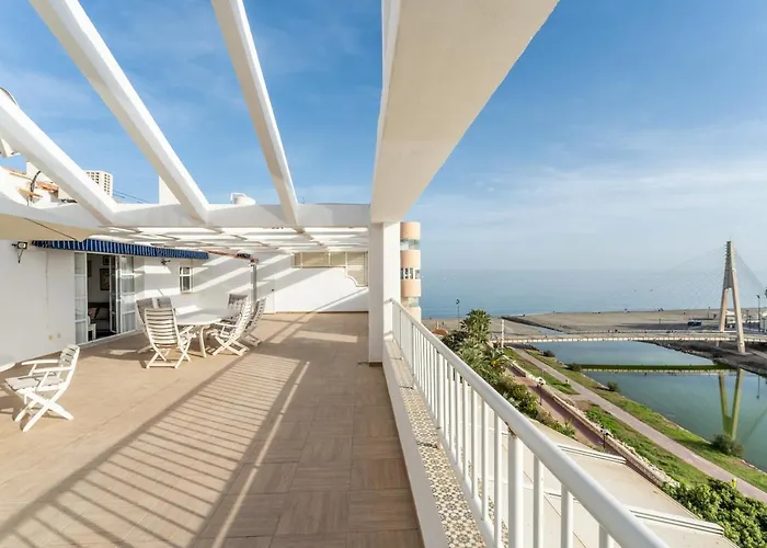 Penthouse Castillo דירה